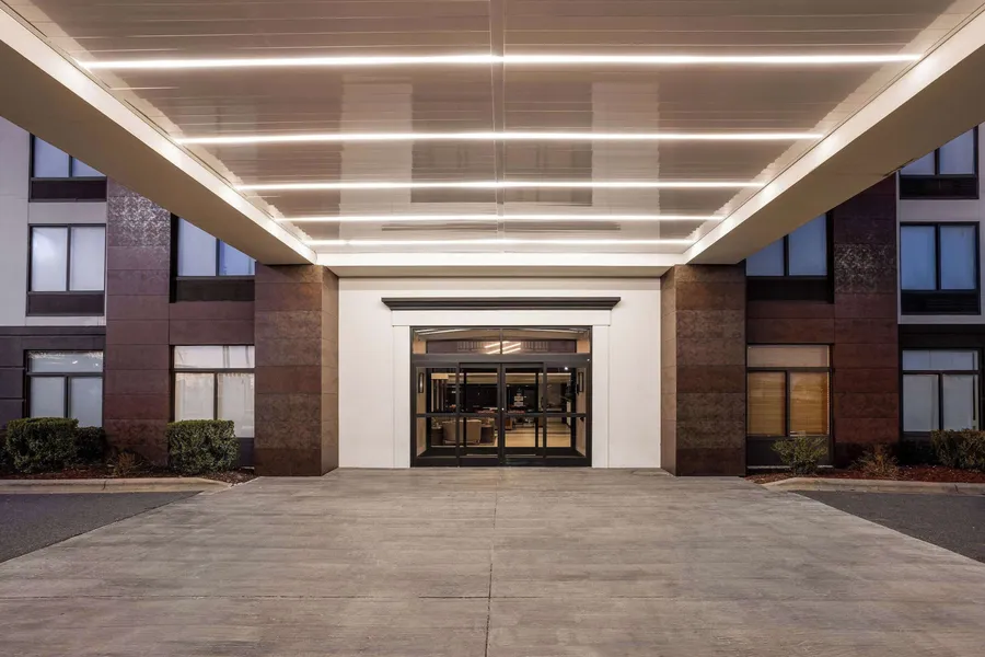 La Quinta Inn & Suites by Wyndham Mooresville hotel detail image 2