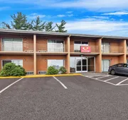 Econo Lodge Waynesboro - Skyline Drive hotel detail image 3