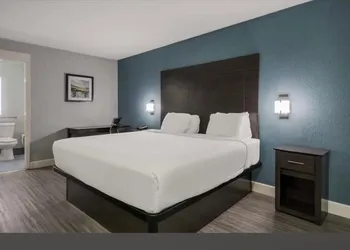 Rodeway Inn San Antonio Downtown hotel thumbnail 5