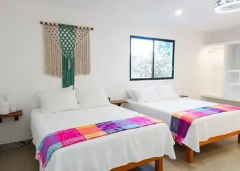 Linda Vecindad Playa del Carmen hotel thumbnail 8