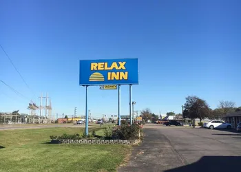 Relax Inn Circleville hotel thumbnail 2