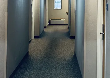 Garner Inn & Suites hotel thumbnail 7