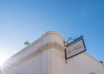 La Mansión Hotel hotel thumbnail 3