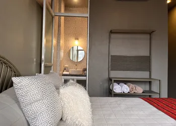 Marthas Suites & Hotel hotel thumbnail 7