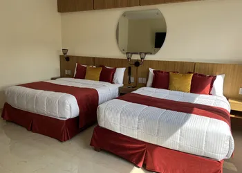 Hotel Cinco Diamantes hotel thumbnail 5