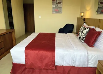 Hotel Cinco Diamantes hotel thumbnail 8