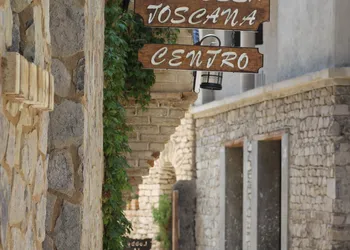 La Bella Toscana Centro hotel thumbnail 6