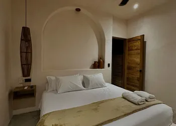 Casa Arrecife hotel thumbnail 2