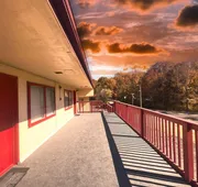 Lincoln Motel hotel detail image 5