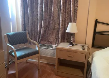SunCoast Motel hotel thumbnail 6