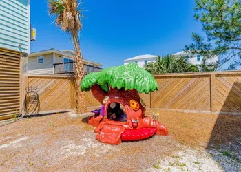 Endless Summer at Little Lagoon Resort hotel thumbnail 5