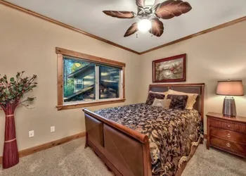 Tahoe Alpine Lodge hotel thumbnail 6