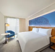 Renaissance Honolulu Hotel & Spa hotel detail image 7