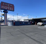 Lucky cuss Motel hotel detail image 5