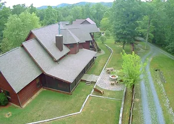 Red Bird Lodge hotel thumbnail 3