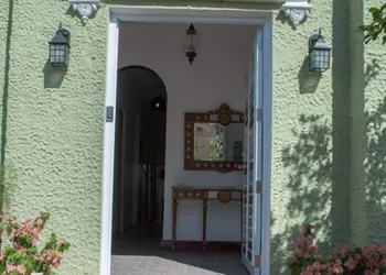 Casa Isabel Bed & Breakfast hotel thumbnail 3