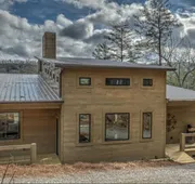 Secluded Luxury Lodge Near Downtown Blue Ridge - Great Views hotel detail image 3