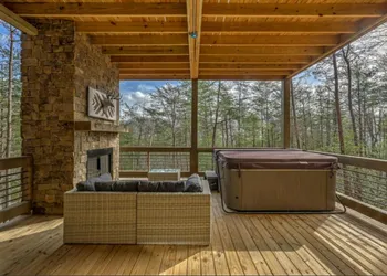 Secluded Luxury Lodge Near Downtown Blue Ridge - Great Views hotel thumbnail 6