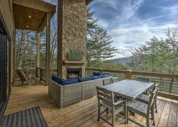 Secluded Luxury Lodge Near Downtown Blue Ridge - Great Views hotel thumbnail 7