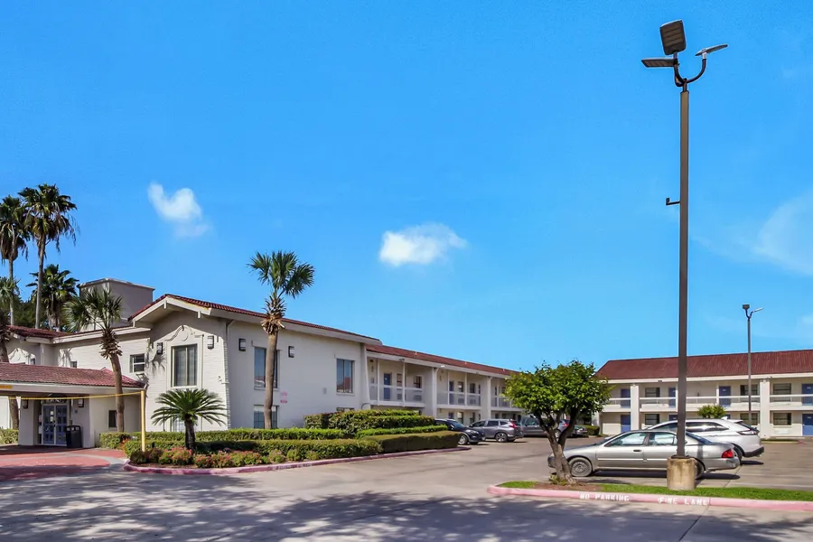 Motel 6 Baytown, TX - Garth Rd hotel detail image 2