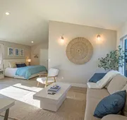 Oceanfront Deluxe Suite at the Black Sands Inn hotel detail image 4