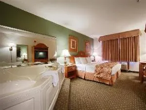 Lake Hartwell Inn and Suites hotel thumbnail 3