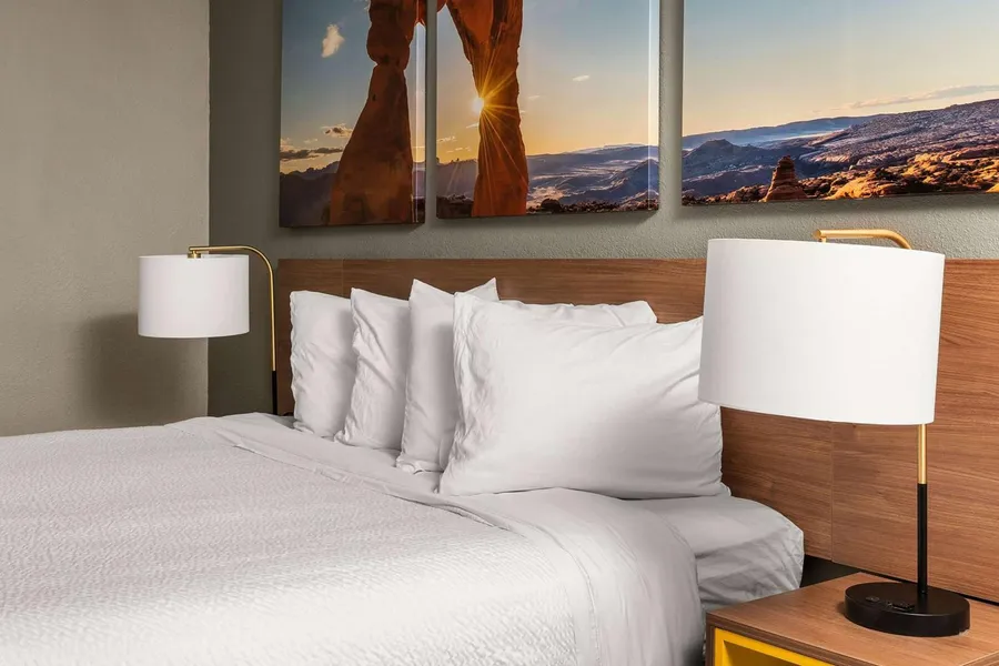 Days Inn by Wyndham Albuquerque Northeast hotel detail image 2