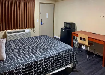 Good Nite Inn hotel thumbnail 6