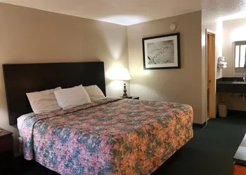 Executive Inn hotel thumbnail 7