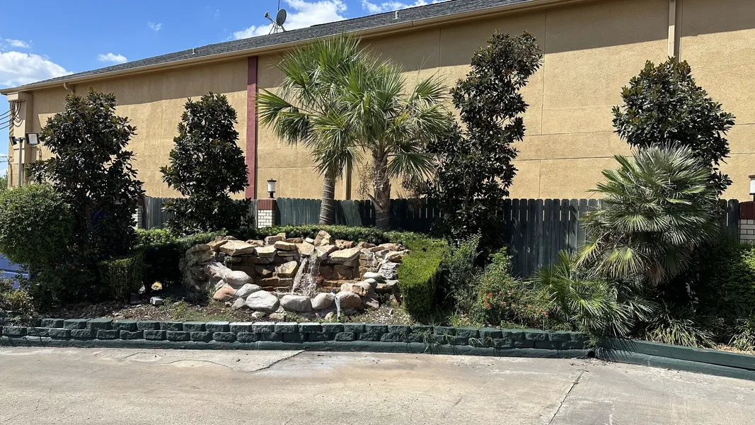 Palace Inn I-45 & Bellfort hotel detail image 6