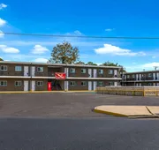 Econo Lodge Gretna - New Orleans hotel detail image 7