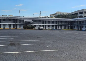 Quality Inn & Suites hotel thumbnail 4