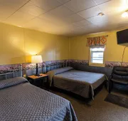Sunset RV Park and Motel hotel detail image 3