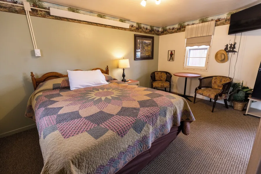 Sunset RV Park and Motel hotel detail image 6