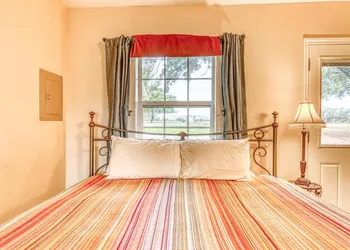 Triple Creek Cottage hotel thumbnail 7