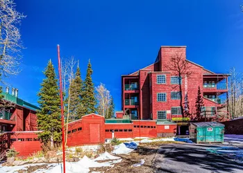 Giant Steps 88 hotel thumbnail 4