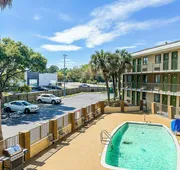 OYO Hotel Mobile, AL I-65 at Airport Blvd hotel detail image 4