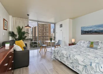 Marina Oasis Full Kitchen with Laundry and Parking Options hotel thumbnail 4