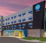 Tru By Hilton Janesville hotel detail image 4