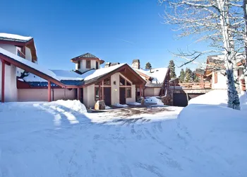Ontario Lodge #5 hotel thumbnail 2