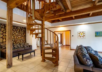 Laid Back Lodge Spacious Retreat in Lenoir City hotel thumbnail 2