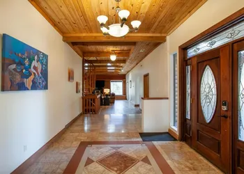 Laid Back Lodge Spacious Retreat in Lenoir City hotel thumbnail 4
