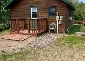 Flyway Resort ‘The Bear Den’ on Wilson Lake hotel thumbnail 2