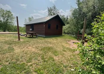 Flyway Resort ‘The Bear Den’ on Wilson Lake hotel thumbnail 3