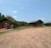 Flyway Resort ‘The Bear Den’ on Wilson Lake hotel detail image 4