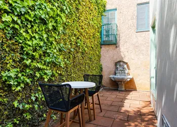 Studio in Santa Monica with Private Patio hotel thumbnail 7