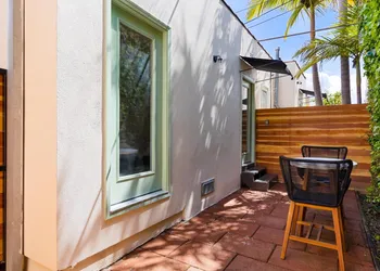 Studio in Santa Monica with Private Patio hotel thumbnail 8