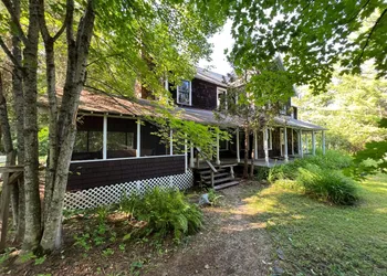Adirondack Inn on Lake Harris-Perfect Getaway hotel thumbnail 3