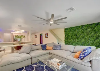 East Delray Beach Holistic Spa Resort hotel thumbnail 3