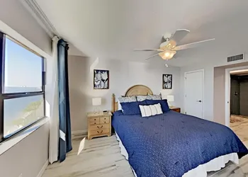 Beach Front Rentals at Sanibel Harbour Resort hotel thumbnail 4